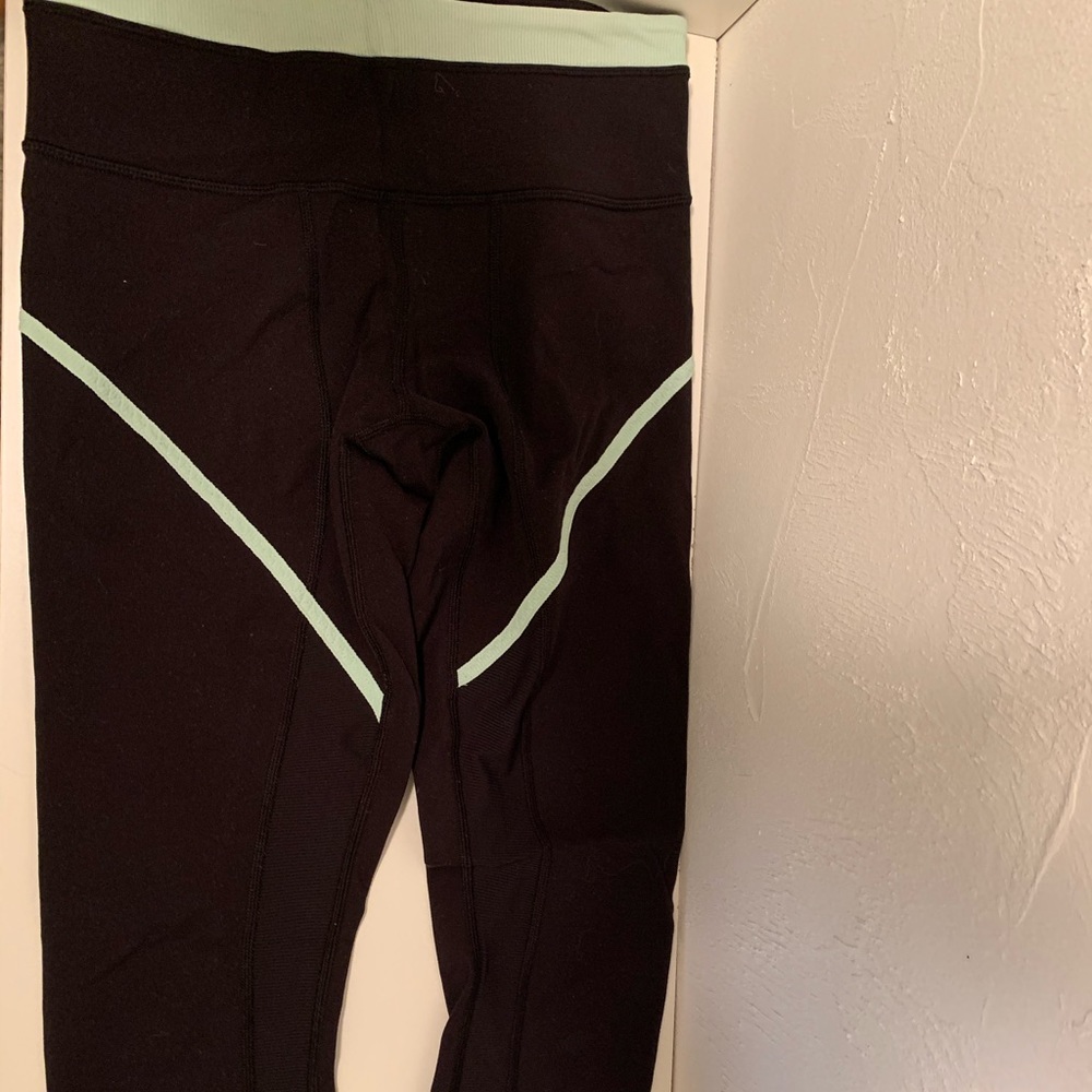 Lululemon crop pants
